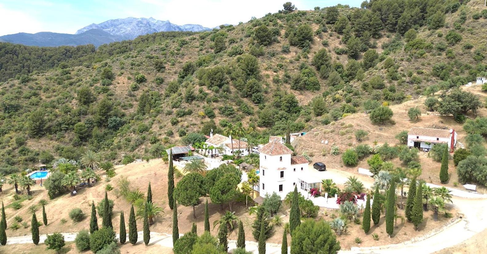 Rural Cottage, With Pool & Optional Private 6 Guests Jacuzzi Tolox