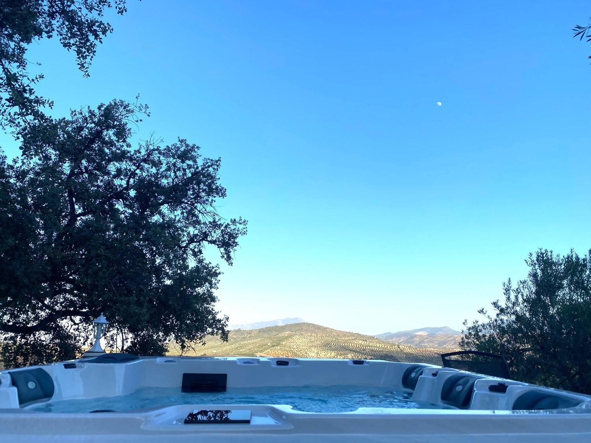 Rural Cottage, With Pool & Optional Private 6 Guests Jacuzzi Tolox