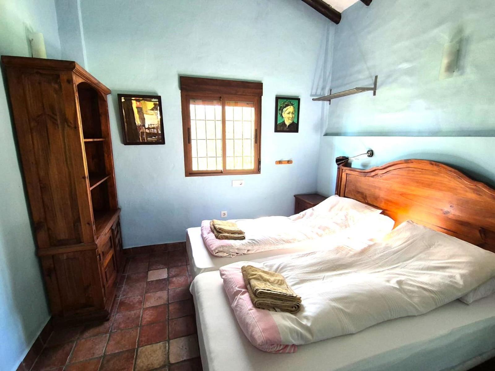 Rural Cottage, With Pool & Optional Private 6 Guests Jacuzzi Holiday home *